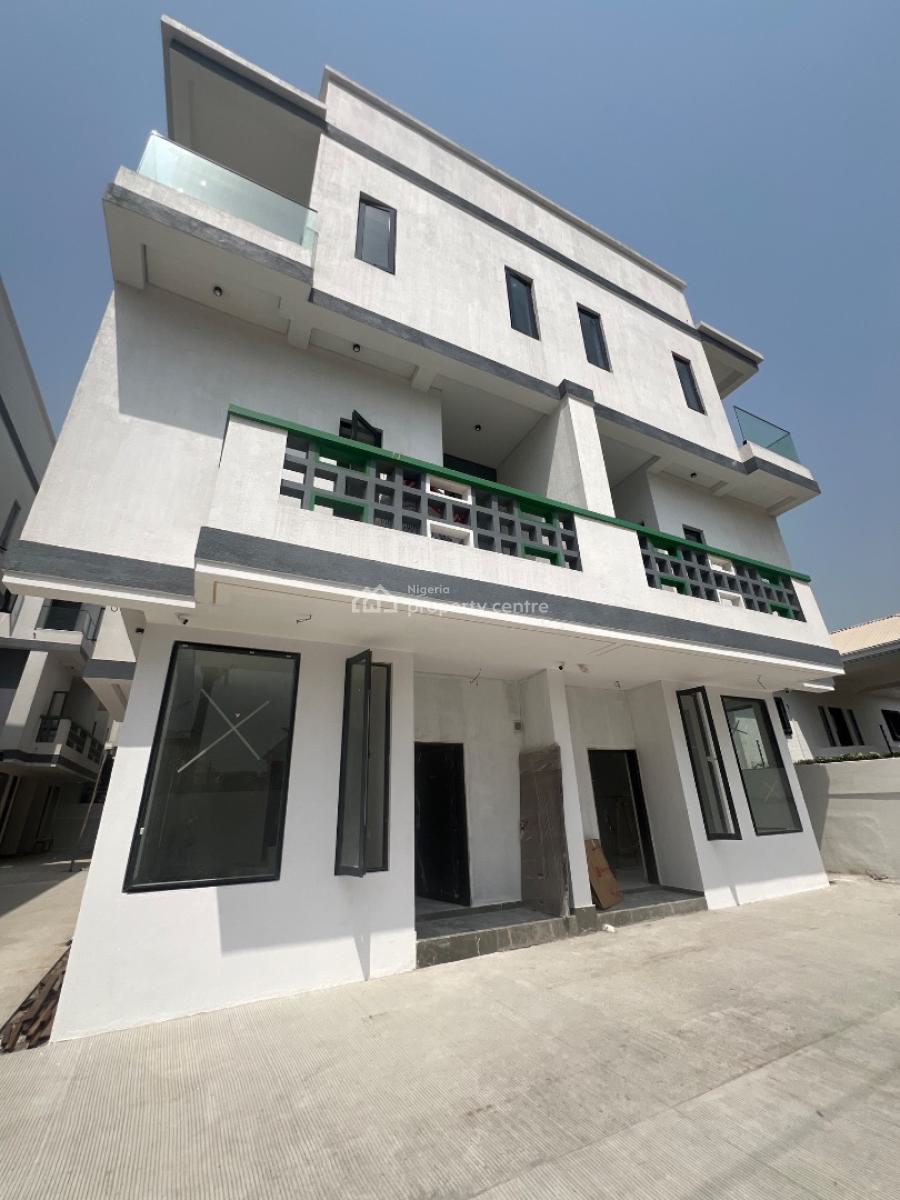 Spacious Semidetached Duplex with Amazing Facilities Lekki Phase 1, Lekki Please 1, Lekki Phase 1, Lekki, Lagos, Semi-detached Duplex for Sale