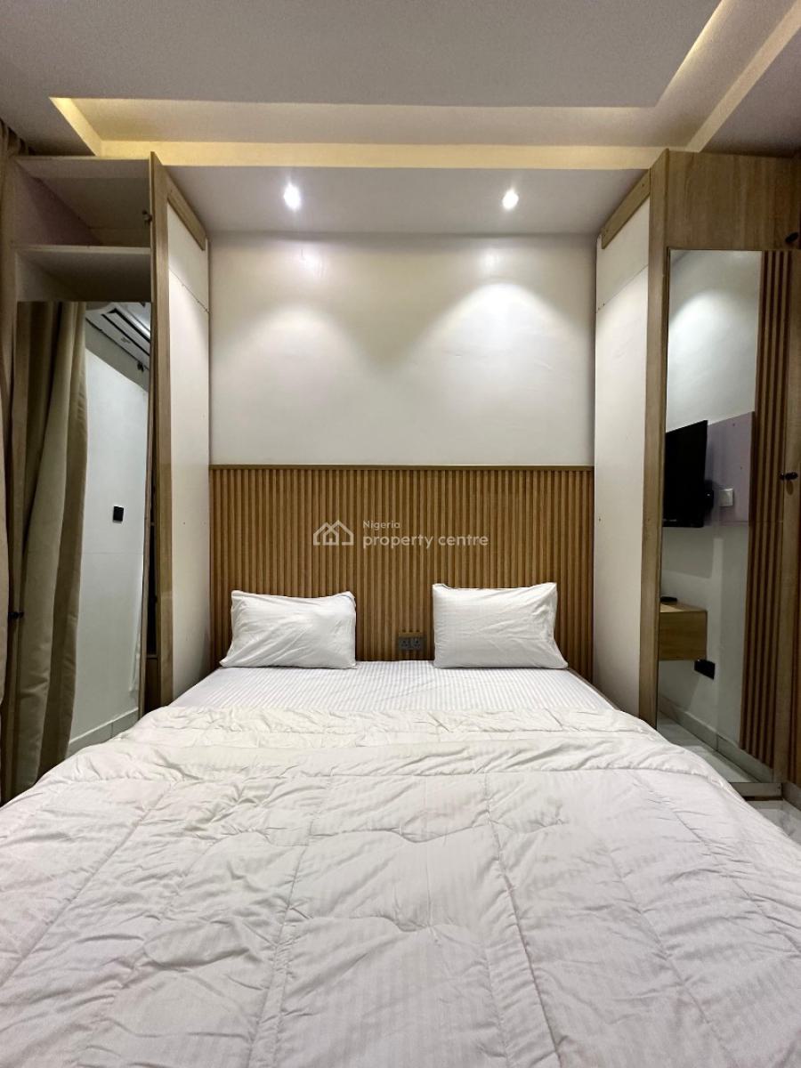 Luxurious 1bedroom Apartment with Pool, Patio, Open Terrace, Mini Mart, Akoka, Yaba, Lagos, Block of Flats for Sale