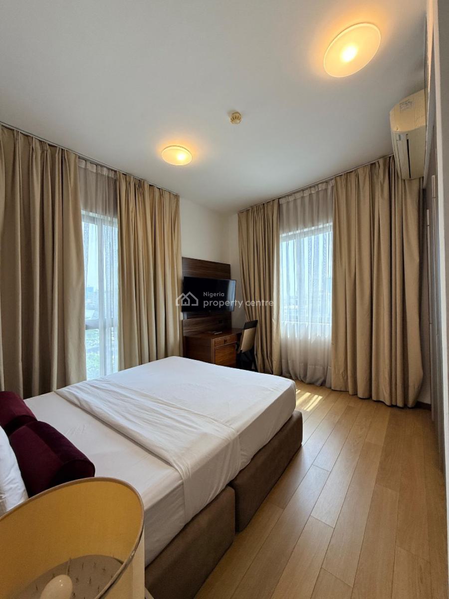 Tasteful Furnished & Serviced 3 Bedroom Apartment + Pool, Gym, Victoria Island (vi), Lagos, Flat / Apartment for Rent