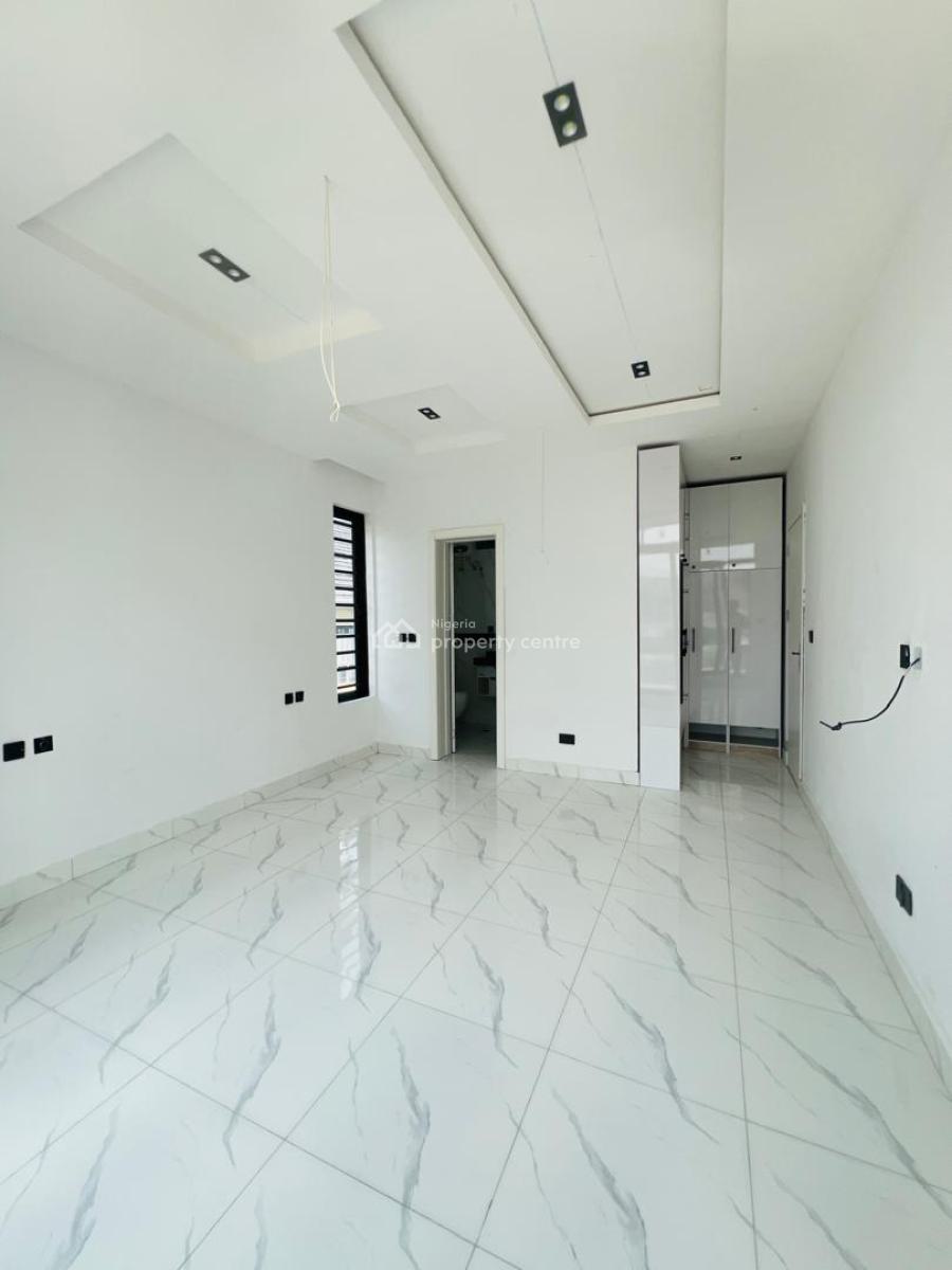 Luxury 2 Bedroom Apartment, Freedom Way, Lekki Phase 1, Lekki, Lagos, Flat / Apartment for Sale
