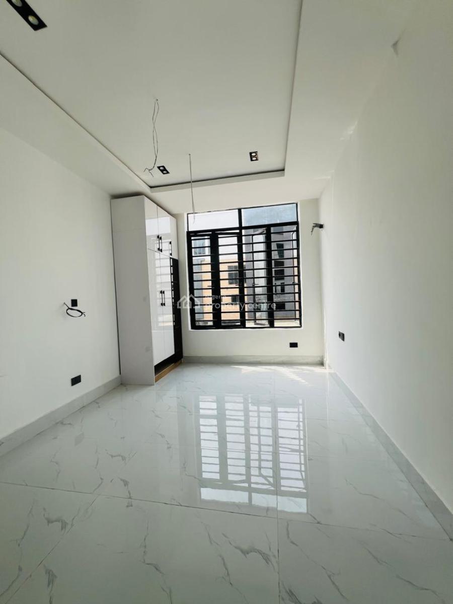 Luxury 2 Bedroom Apartment, Freedom Way, Lekki Phase 1, Lekki, Lagos, Flat / Apartment for Sale