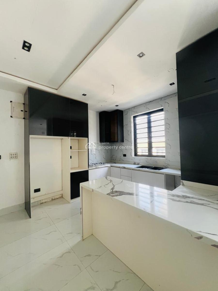 Luxury 2 Bedroom Apartment, Freedom Way, Lekki Phase 1, Lekki, Lagos, Flat / Apartment for Sale