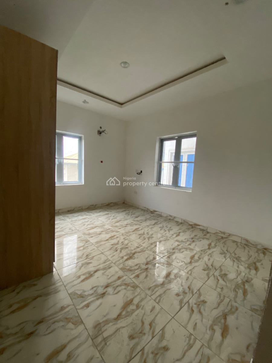 Amazing Spacious 2bedroom Flat in a Secured Est Wt 24hrs Lit, Abraham Adesanya, Ajah, Lagos, Flat / Apartment for Sale