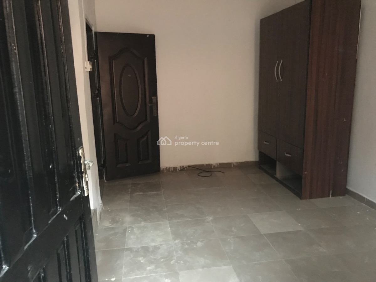 Lovely Selfcontain, Obadina, Abule Oja, Yaba, Lagos, Self Contain (single Rooms) for Rent