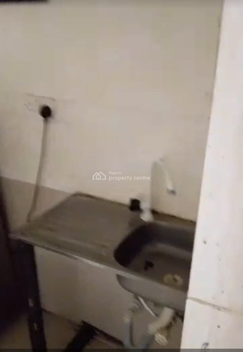 Semi Furnished Mini Flat with Air-conditioning, Fitted Kitchen, Lekki, Lekki Phase 1, Lekki, Lagos, Mini Flat (room and Parlour) for Rent