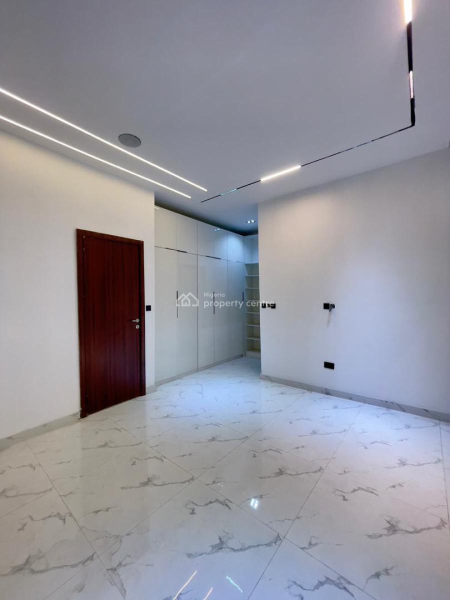 4 Bedroom Smarthome Terrace with Swimming Pool & Rooftop Terrace, Osapa, Lekki, Lagos, Terraced Duplex for Sale