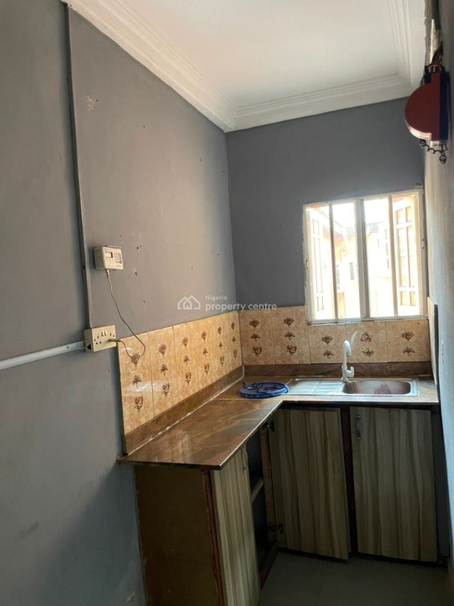 Relatively New 2bedroom, Off Agidi Road Alapere, Alapere, Ketu, Lagos, Flat / Apartment for Rent