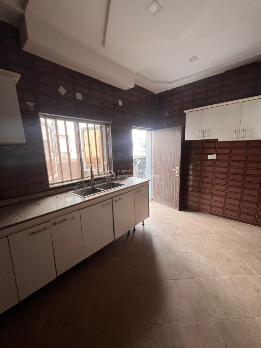 Well Built 2 Beds Flat Apartment, Gilmore, Jahi, Abuja, Flat / Apartment for Sale