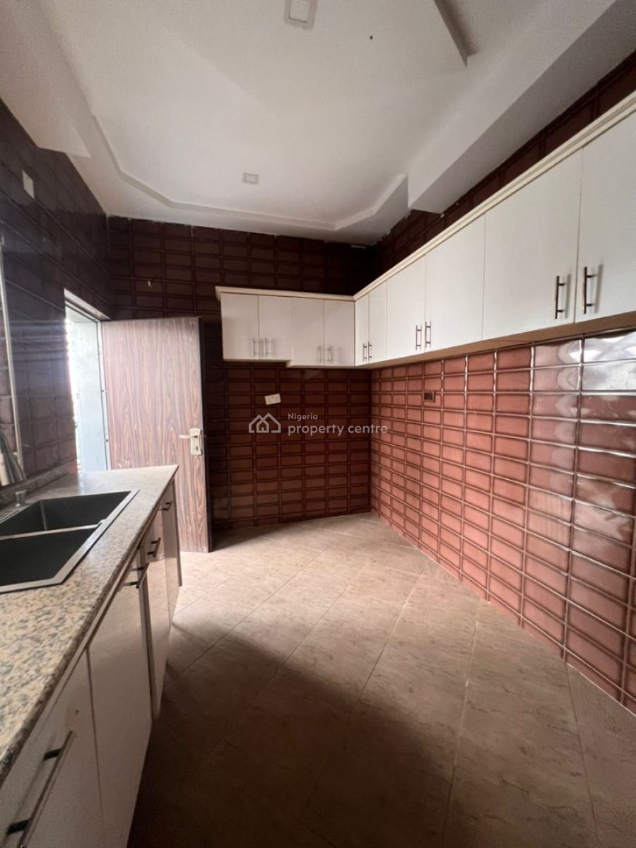 Well Built 2 Beds Flat Apartment, Gilmore, Jahi, Abuja, Flat / Apartment for Sale