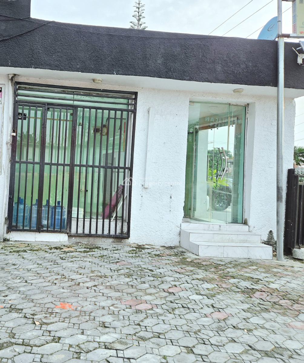 Mini Shop Space, Lekki Phase 1, Lekki, Lagos, Office Space for Rent