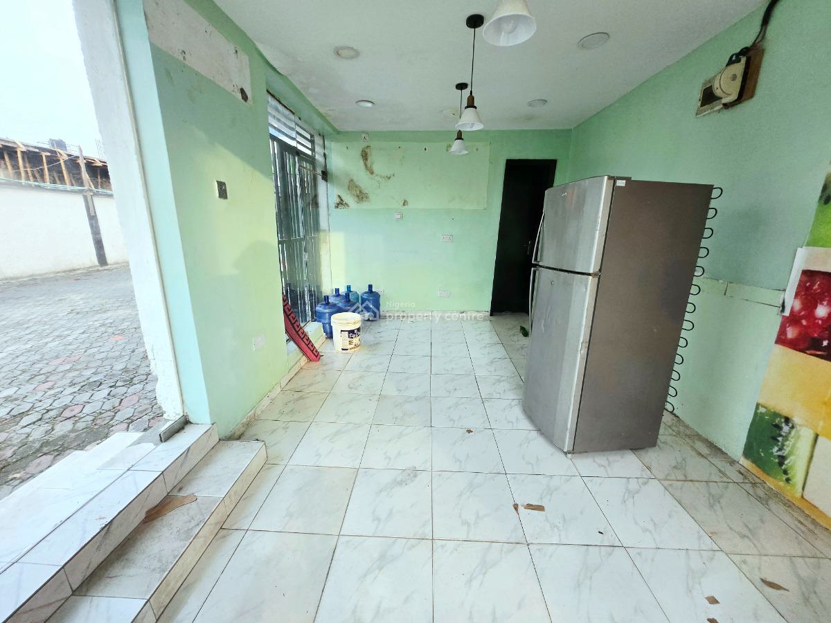 Mini Shop Space, Lekki Phase 1, Lekki, Lagos, Office Space for Rent
