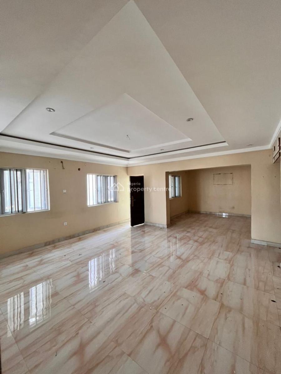 Standard 3 Bedroom Apartment, Mobile Road Ajah Ilaje, Ilaje, Ajah, Lagos, Flat / Apartment for Rent