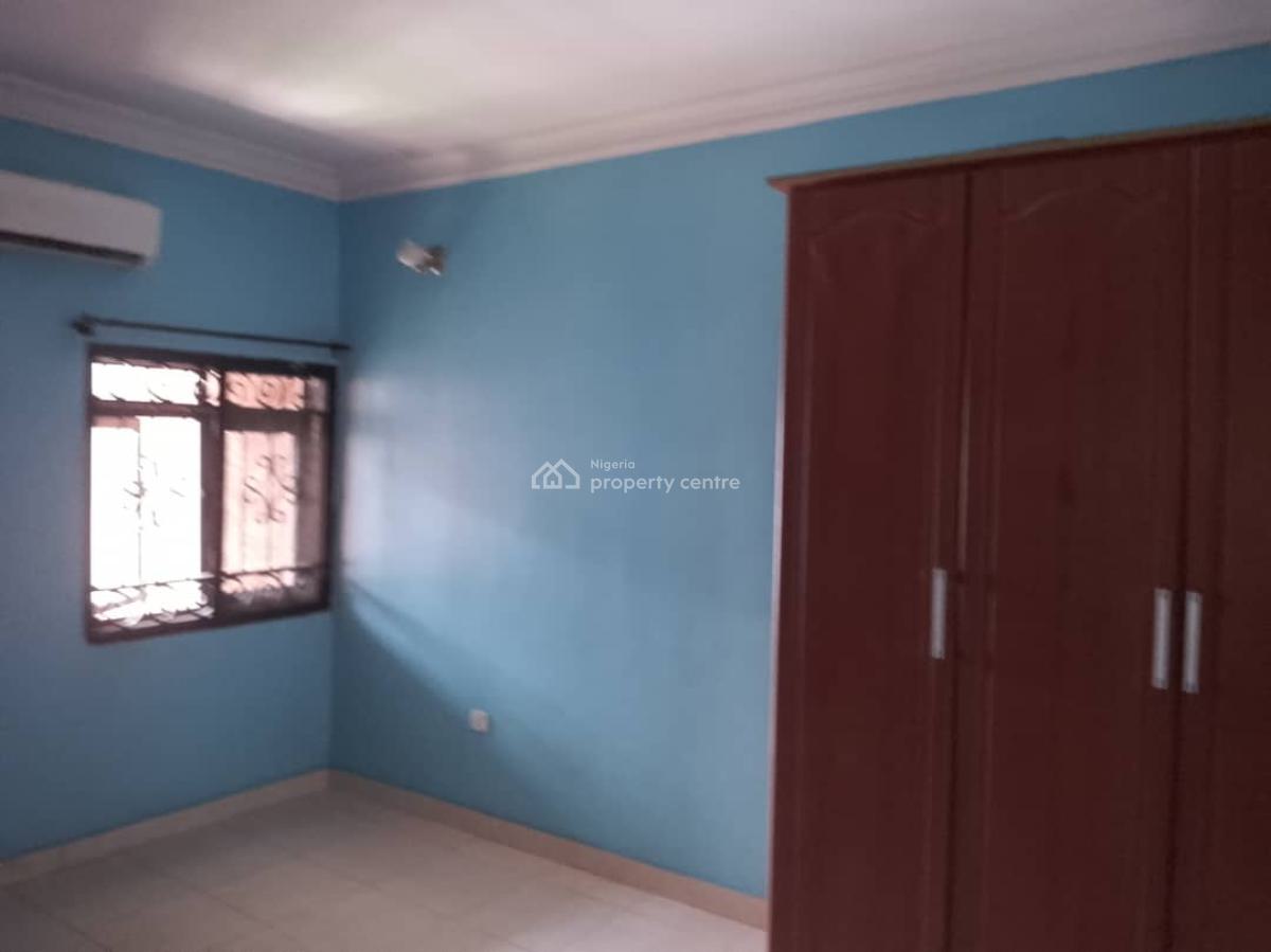 Serviced 4bedroom Terrace Duplex with B.q, Ikeja Gra, Ikeja, Lagos, Terraced Duplex for Rent