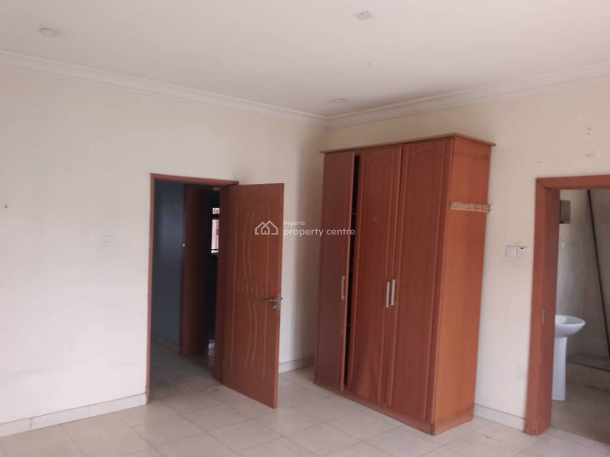 Serviced 4bedroom Terrace Duplex with B.q, Ikeja Gra, Ikeja, Lagos, Terraced Duplex for Rent