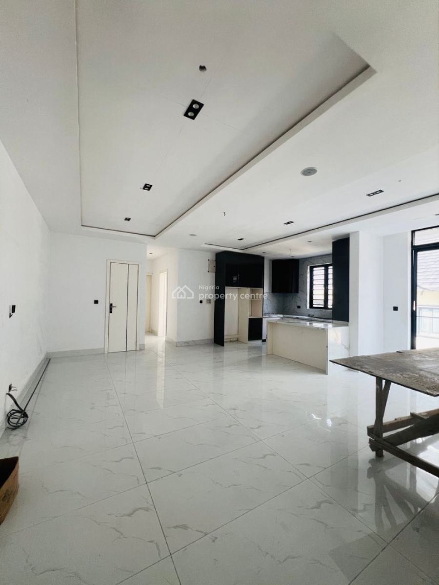 Lovely 2 Bedroom Luxury Apartment in Leeds 1, Lekki Phase 1, Lekki, Lagos, Block of Flats for Sale