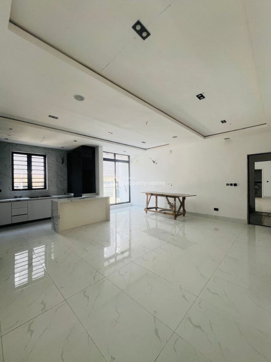 Lovely 2 Bedroom Luxury Apartment in Leeds 1, Lekki Phase 1, Lekki, Lagos, Block of Flats for Sale