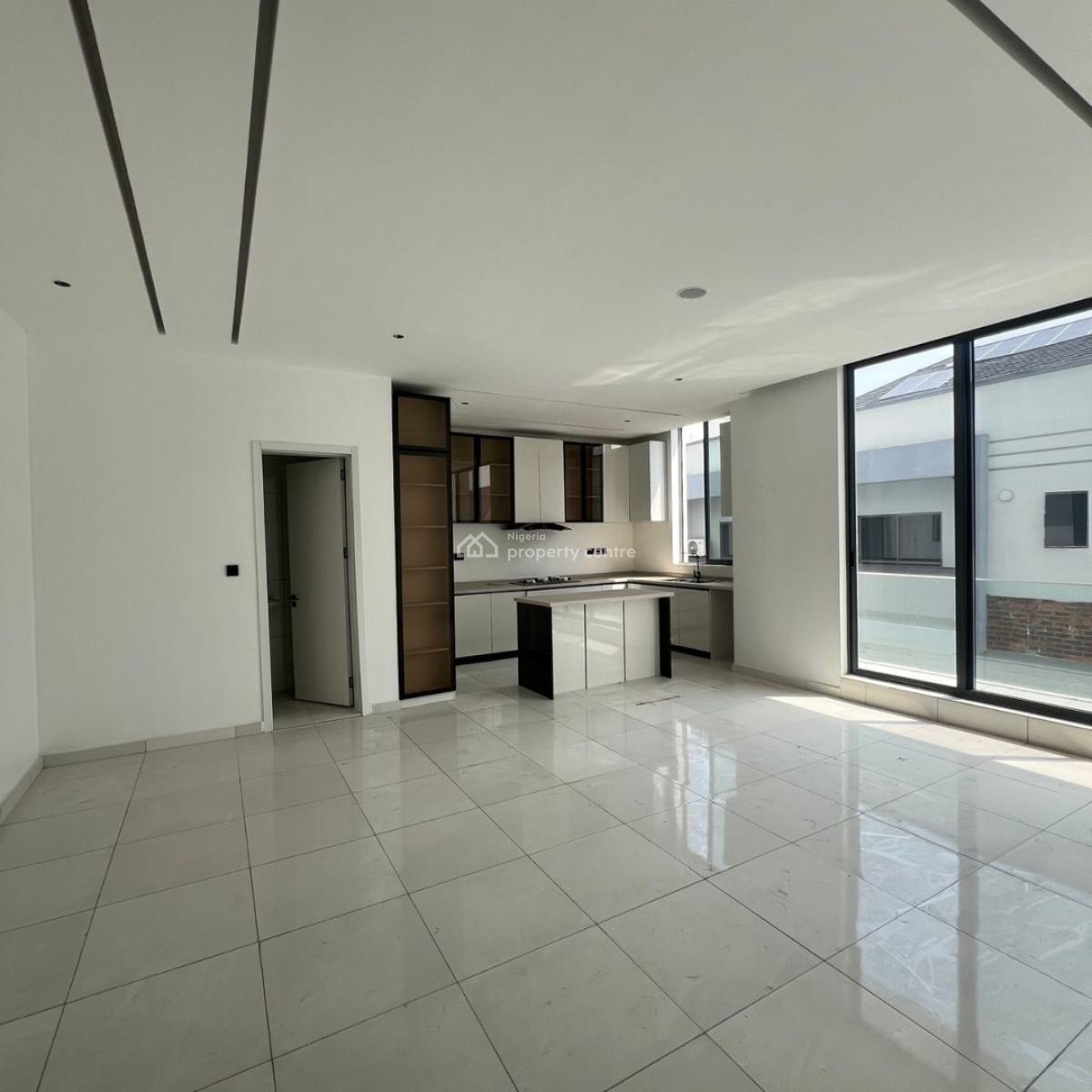 2 Bedroom Apartment, Lekki Phase 1, Lekki, Lagos, Block of Flats for Sale