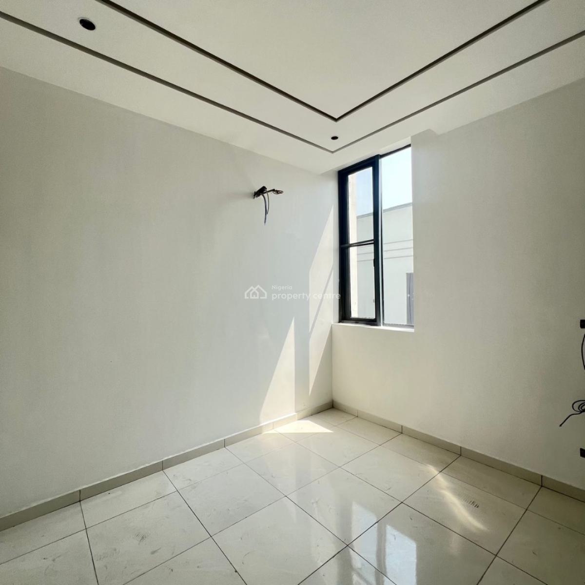 2 Bedroom Apartment, Lekki Phase 1, Lekki, Lagos, Block of Flats for Sale