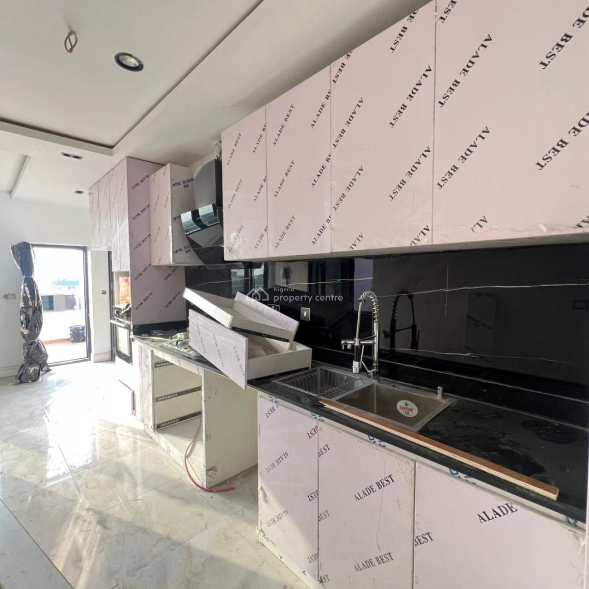 2 Bed Apartment with Ocean View, 2 Bed Apartment with Ocean View, Ikate, Lekki, Lagos, Block of Flats for Sale