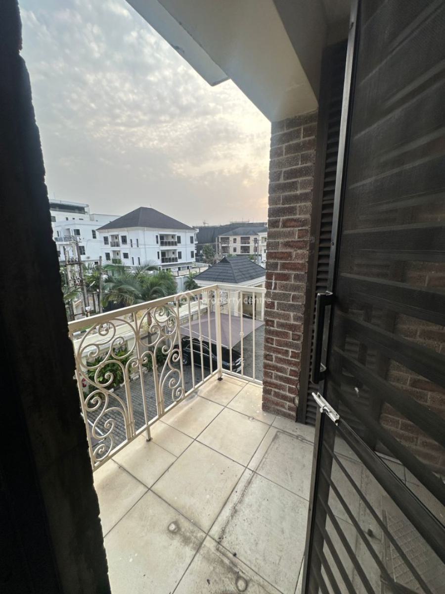 Clean and Spacious 4-bedroom Townhouse with Bq, Ikoyi, Lagos, Flat / Apartment for Sale