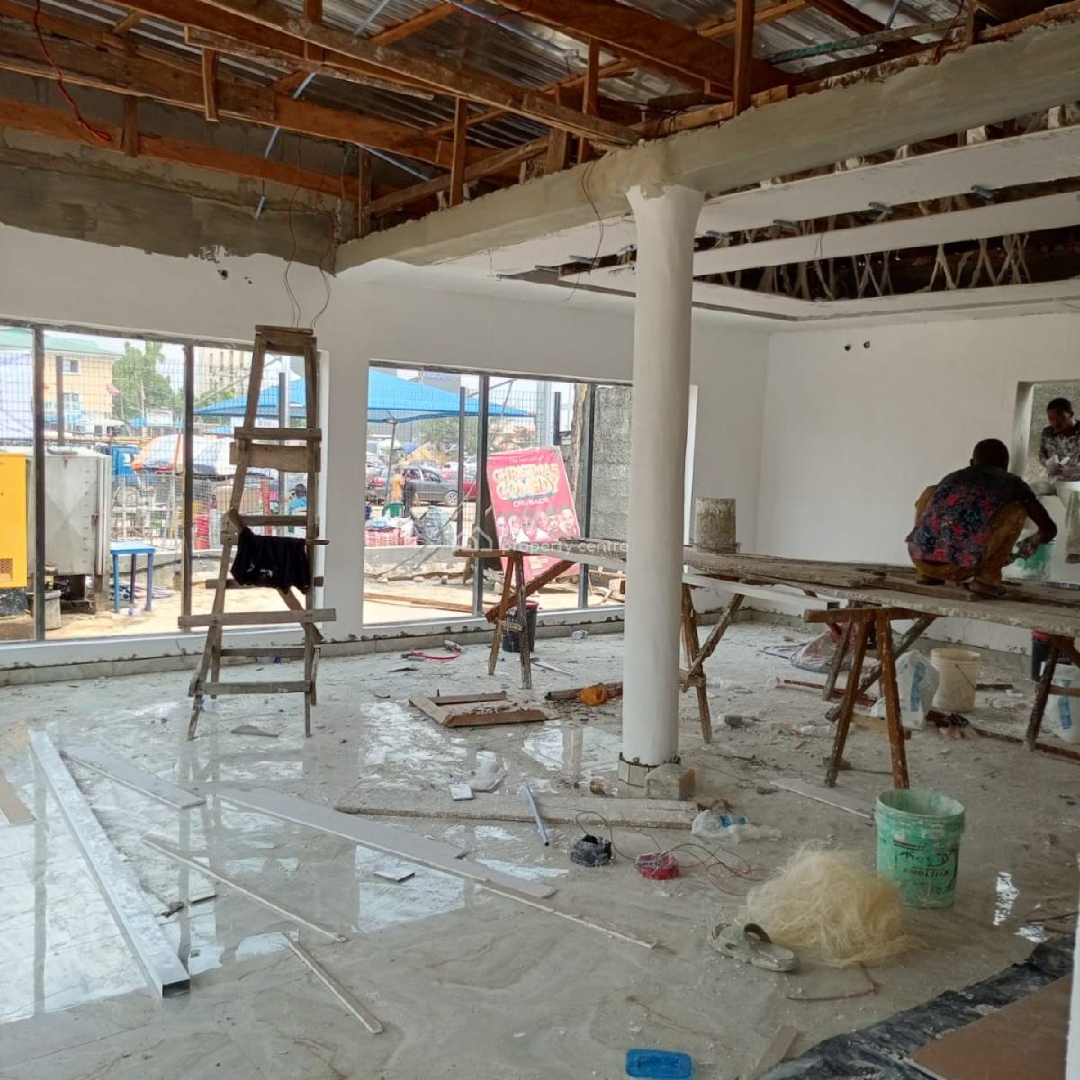 a Massive Shop Facing The Express, Ajah, Lekki, Lagos, Shop for Rent