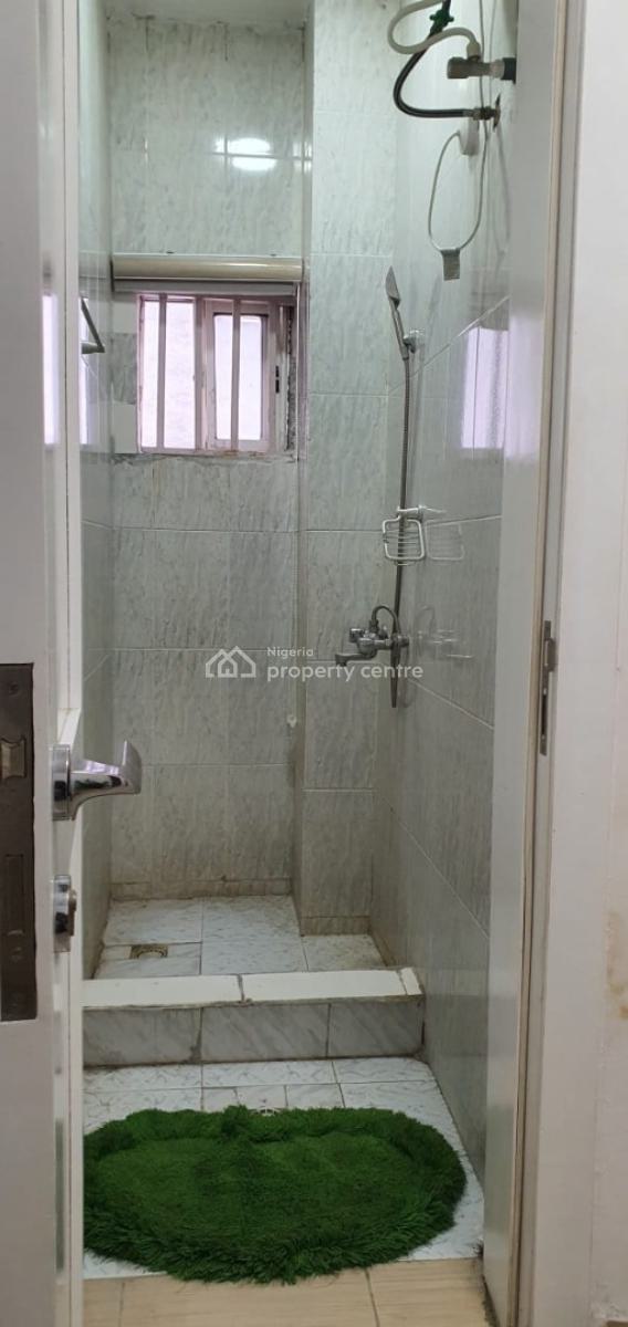 Nicely Finished 3 Bedroom Flat ( 1st Floor ), Fashola Estate Monastery Road Sangotedo, Sangotedo, Ajah, Lagos, Flat / Apartment for Sale