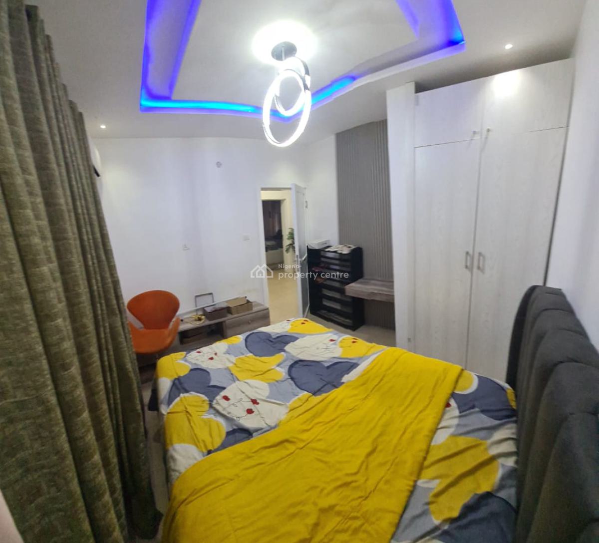 Nicely Finished 3 Bedroom Flat ( 1st Floor ), Fashola Estate Monastery Road Sangotedo, Sangotedo, Ajah, Lagos, Flat / Apartment for Sale