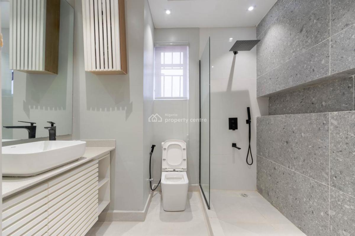 Spacious & Stylish 1 Bedroom with All Shades of Deluxe Living, Admiralty Way, Lekki Phase 1, Lekki, Lagos, Self Contain (single Rooms) Short Let