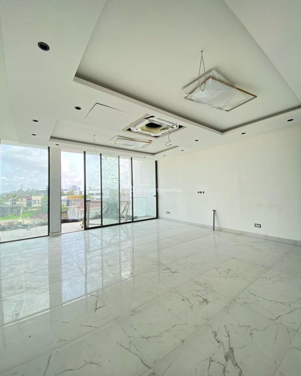 Spacious 6 Bedroom Fully Detached Smart Home with 3bqs, Banana Island, Ikoyi, Lagos, Detached Duplex for Sale