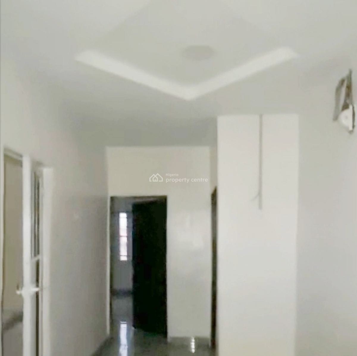 Decent Two Bedroom Apartment, Off Ijesha Road, Itire, Surulere, Lagos, Flat / Apartment for Rent