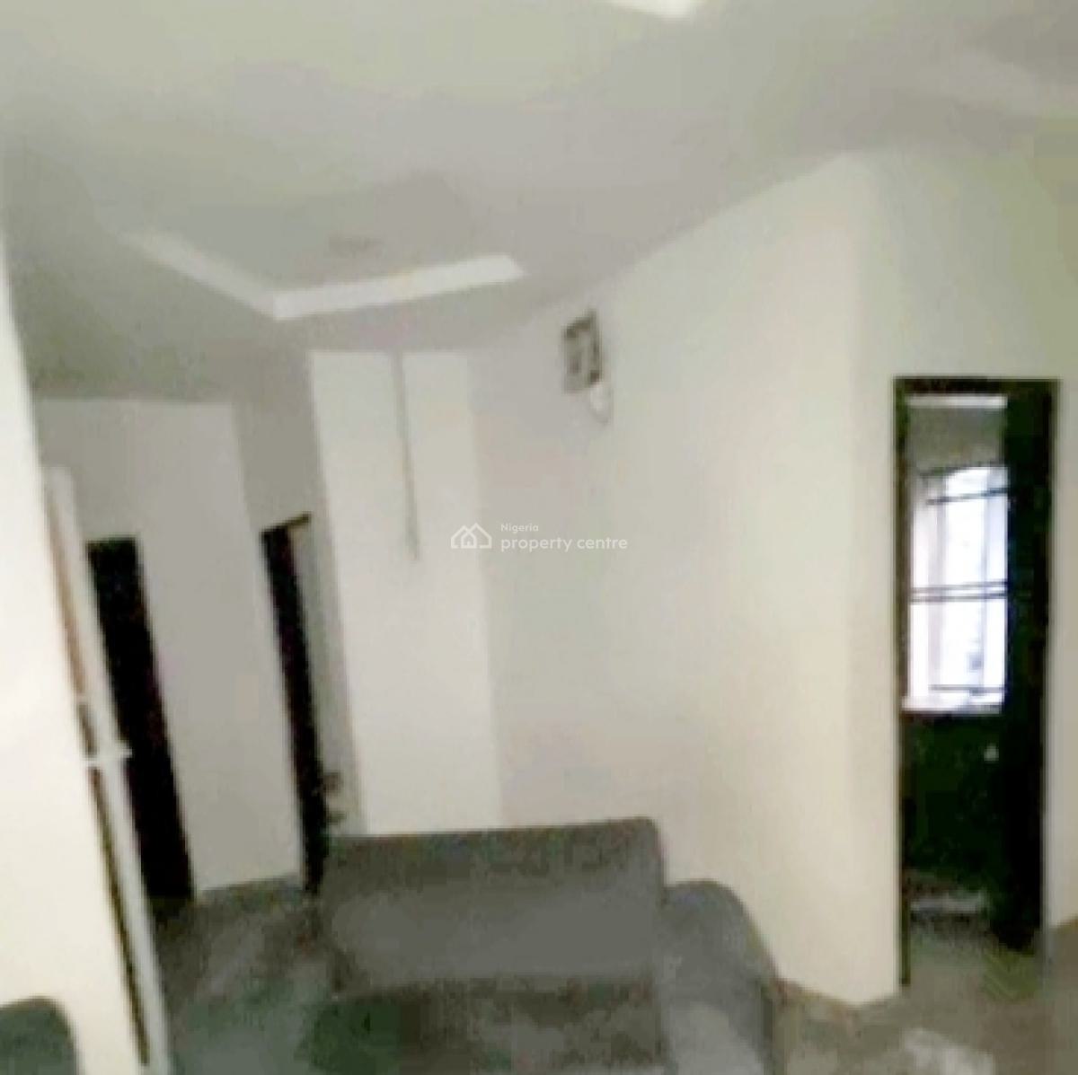 Decent Two Bedroom Apartment, Off Ijesha Road, Itire, Surulere, Lagos, Flat / Apartment for Rent