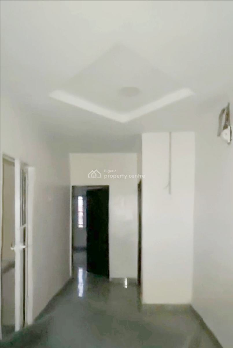 Decent Two Bedroom Apartment, Off Ijesha Road, Itire, Surulere, Lagos, Flat / Apartment for Rent