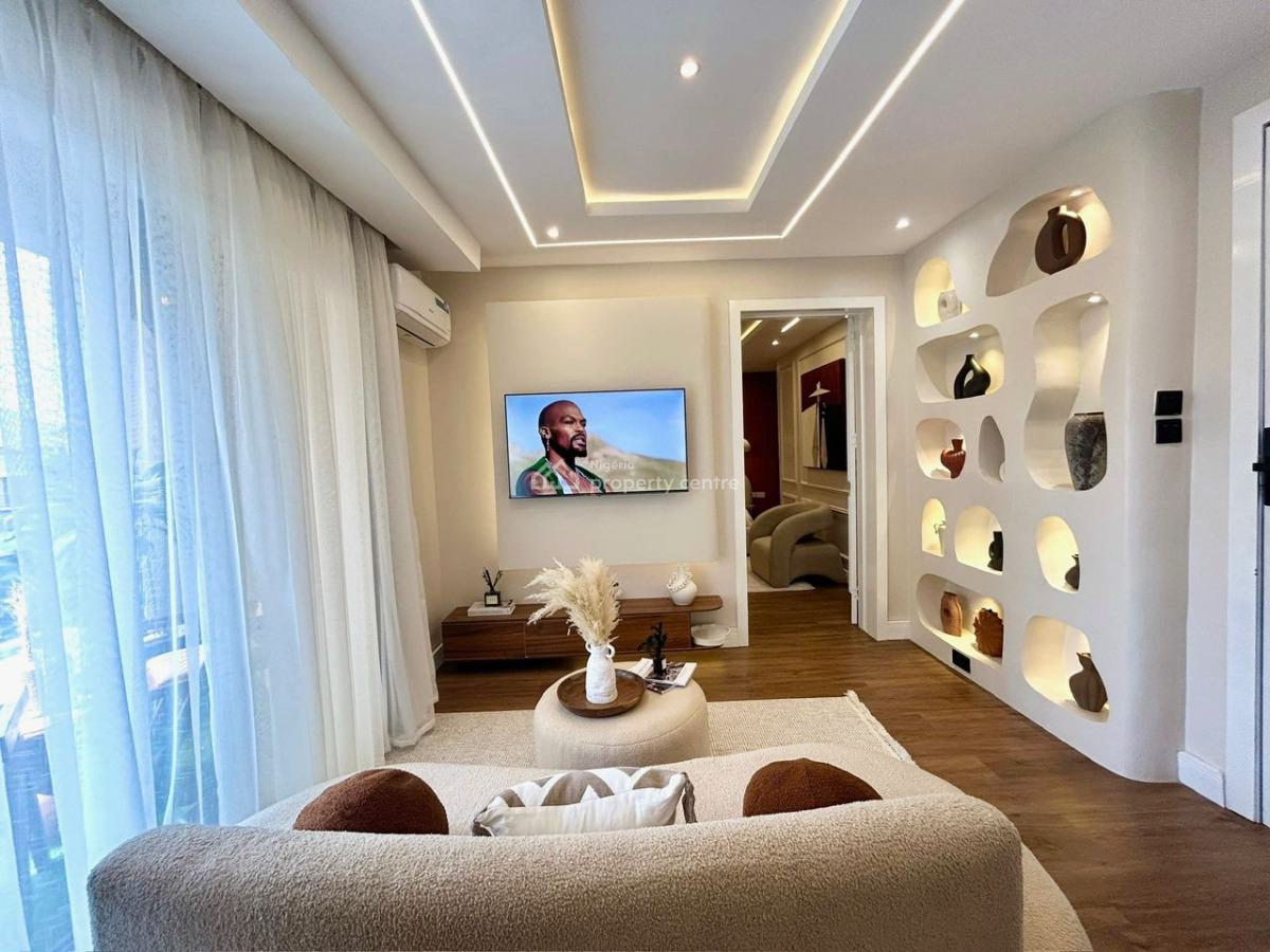 Cozy 1 Bedroom Apartment W/pool, Balcony & Other Mod Cons, Off Admiralty Way, Lekki Phase 1, Lekki, Lagos, Mini Flat (room and Parlour) Short Let
