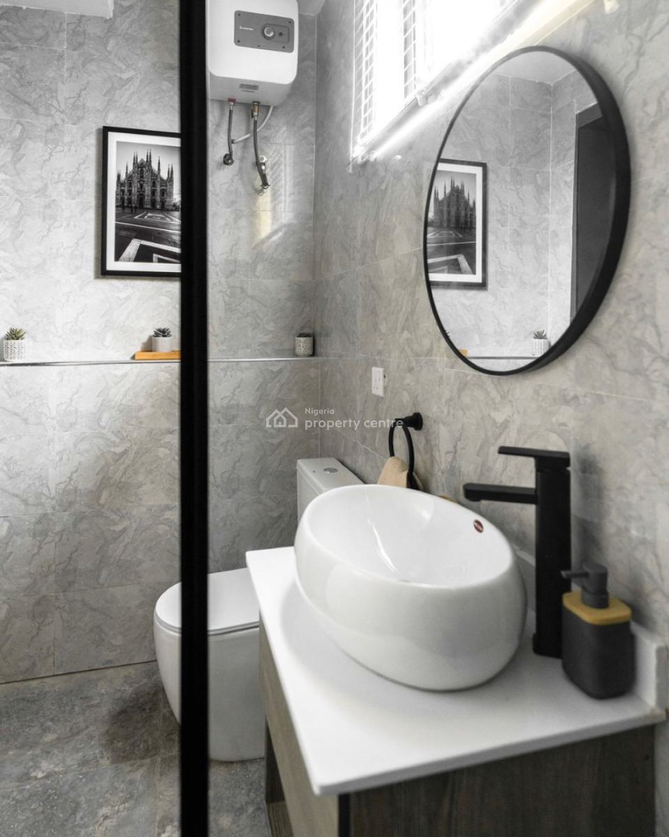 Cozy 1 Bedroom Apartment W/pool, Balcony & Other Mod Cons, Off Admiralty Way, Lekki Phase 1, Lekki, Lagos, Mini Flat (room and Parlour) Short Let