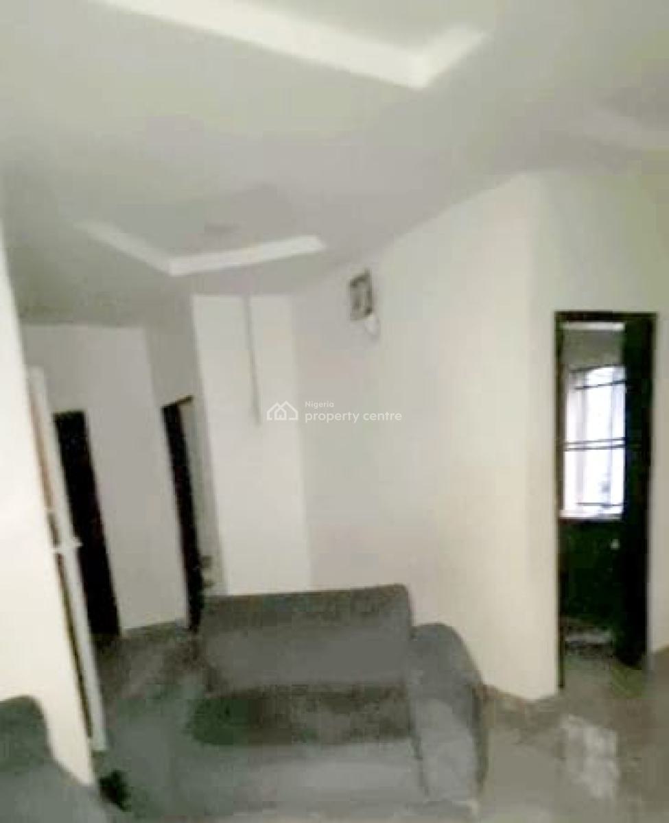 Relatively New 2 Bedroom Apt with Pop, Off Ijesha Road, Itire Odo, Surulere, Lagos, Flat / Apartment for Rent