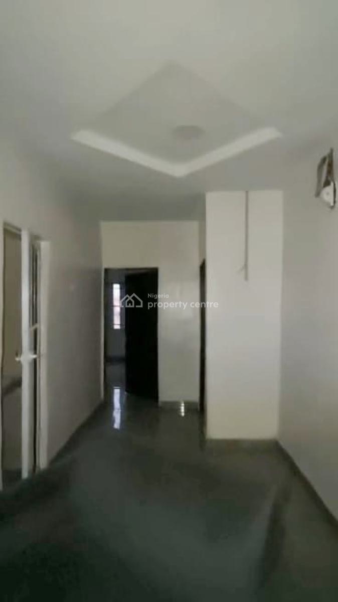 Relatively New 2 Bedroom Apt with Pop, Off Ijesha Road, Itire Odo, Surulere, Lagos, Flat / Apartment for Rent
