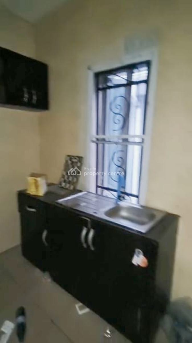 Relatively New 2 Bedroom Apt with Pop, Off Ijesha Road, Itire Odo, Surulere, Lagos, Flat / Apartment for Rent