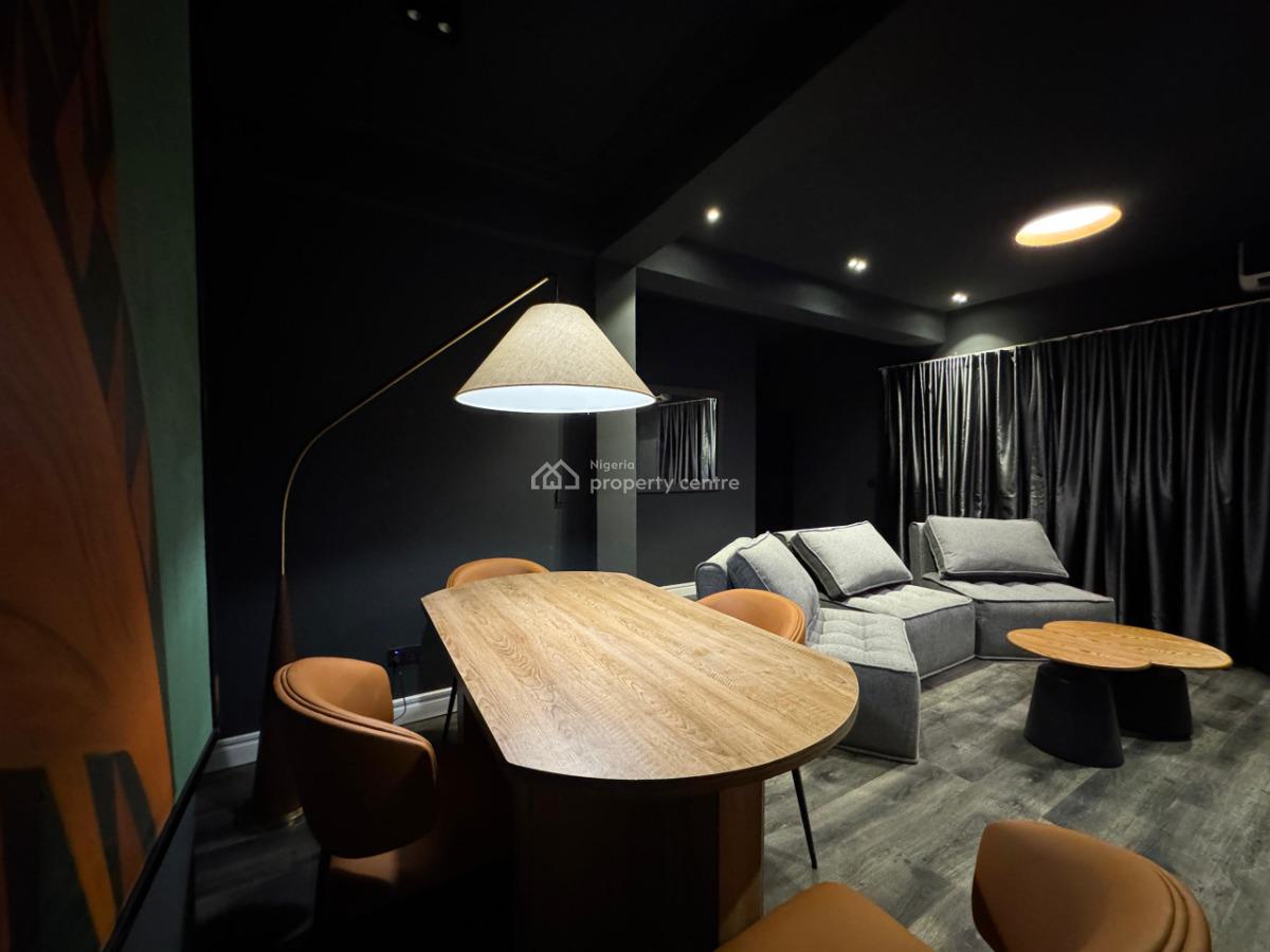 Dark Themed 1/2 Bedroom Apartment W/pool, Gym, Ikate Elegushi, Lekki, Lagos, Flat / Apartment Short Let