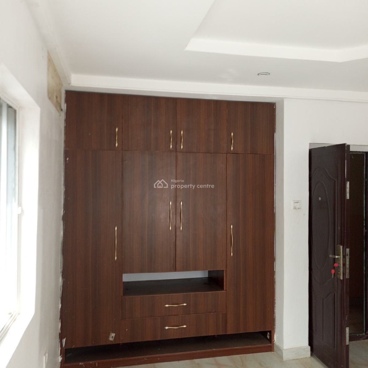 Luxurious 3bedroom Flat Upstairs at Ajah Ilaje Off Mobil Road, Ajah Ilaje Off Mobil Road, Ajah, Lagos, Terraced Duplex for Rent