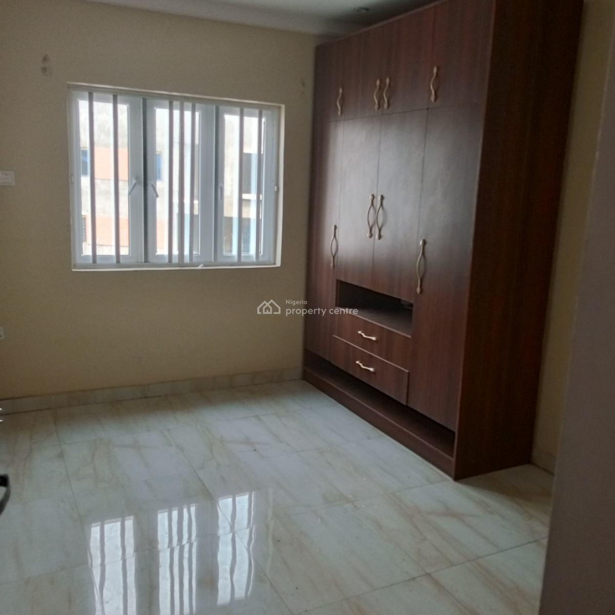 Luxurious 3bedroom Flat Upstairs at Ajah Ilaje Off Mobil Road, Ajah Ilaje Off Mobil Road, Ajah, Lagos, Terraced Duplex for Rent