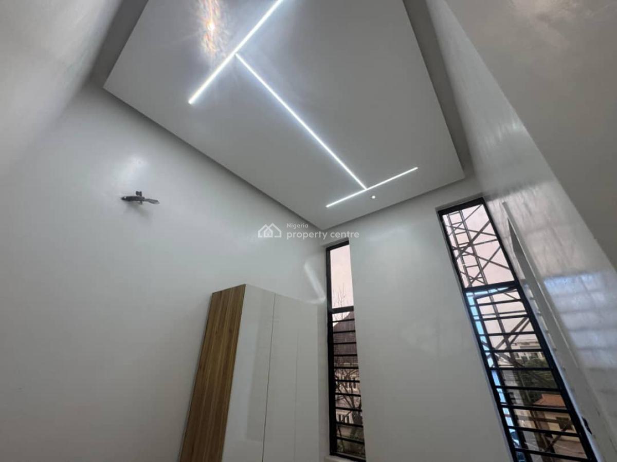 Newly Built and Luxury 3 Bedroom Flat Apartment, Off Lekki Phase 1 Road, Lekki Phase 1 Estate, Lekki Phase 1, Lekki, Lagos, Flat / Apartment for Sale