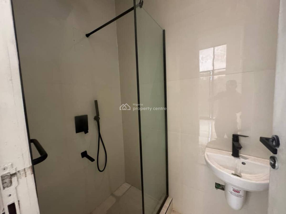 Newly Built and Luxury 3 Bedroom Flat Apartment, Off Lekki Phase 1 Road, Lekki Phase 1 Estate, Lekki Phase 1, Lekki, Lagos, Flat / Apartment for Sale