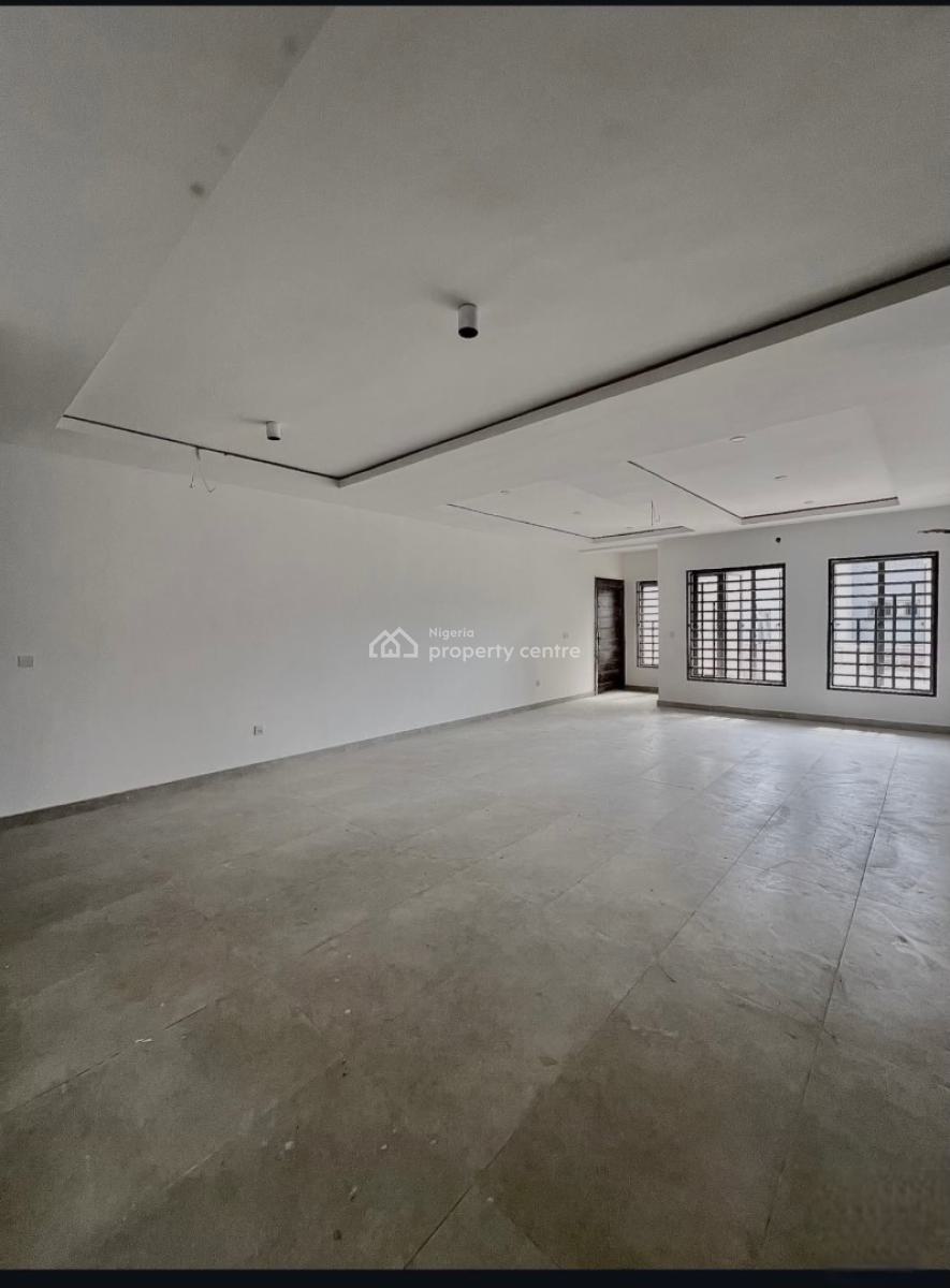 4 Bedroom Spacious Apartment, Lekki Phase 1 Admiralty, Lekki, Lagos, Flat / Apartment for Sale