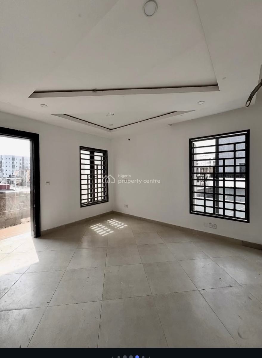 4 Bedroom Spacious Apartment, Lekki Phase 1 Admiralty, Lekki, Lagos, Flat / Apartment for Sale