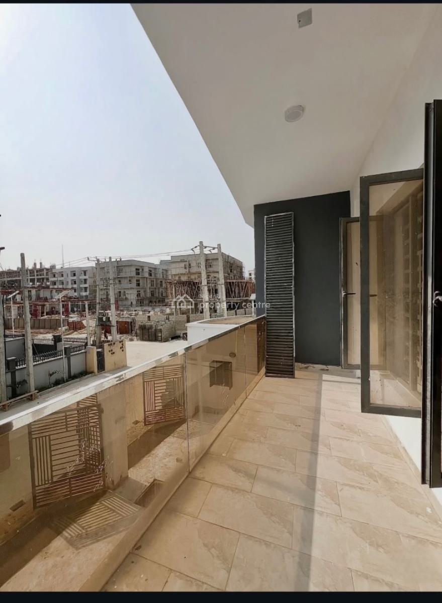 4 Bedroom Spacious Apartment, Lekki Phase 1 Admiralty, Lekki, Lagos, Flat / Apartment for Sale