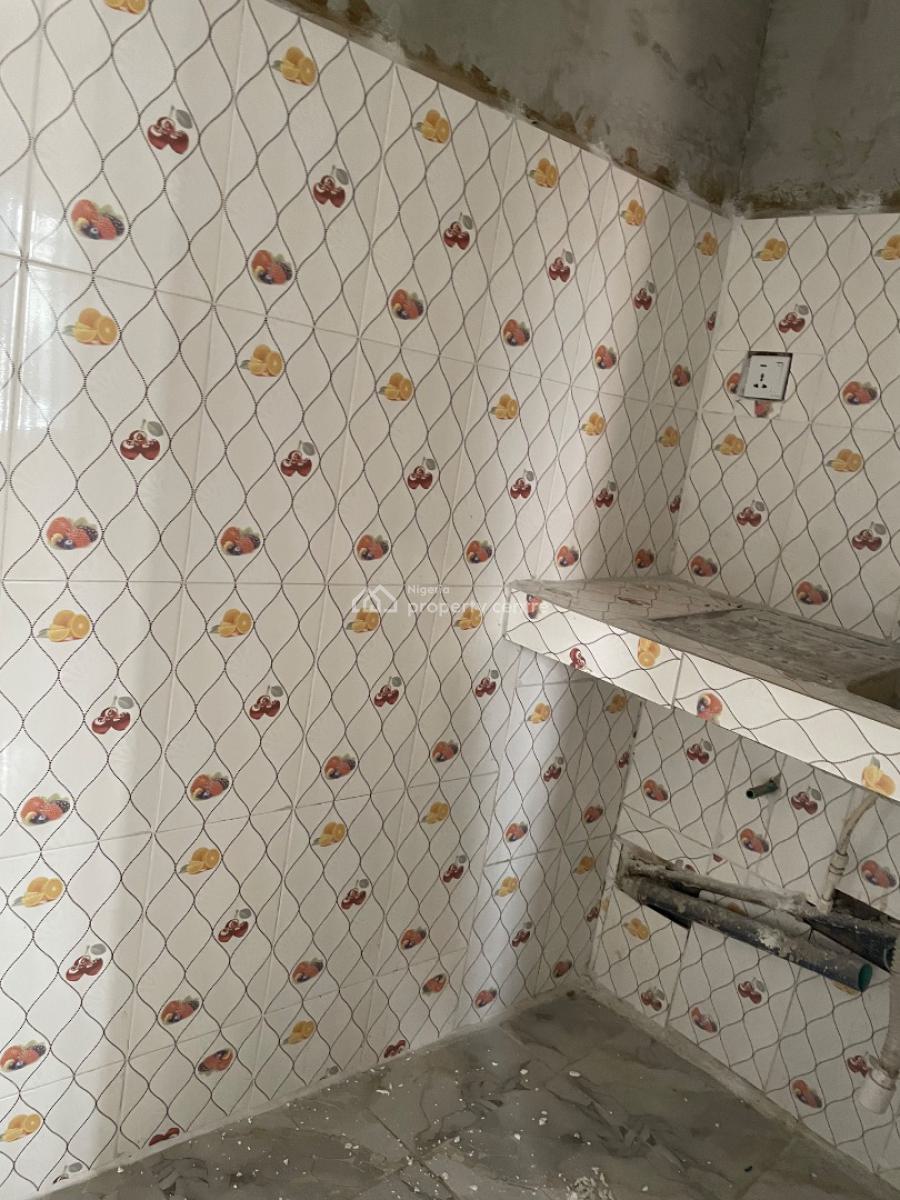 Room Self, Bajulaye, Shomolu, Lagos, Self Contain (single Rooms) for Rent