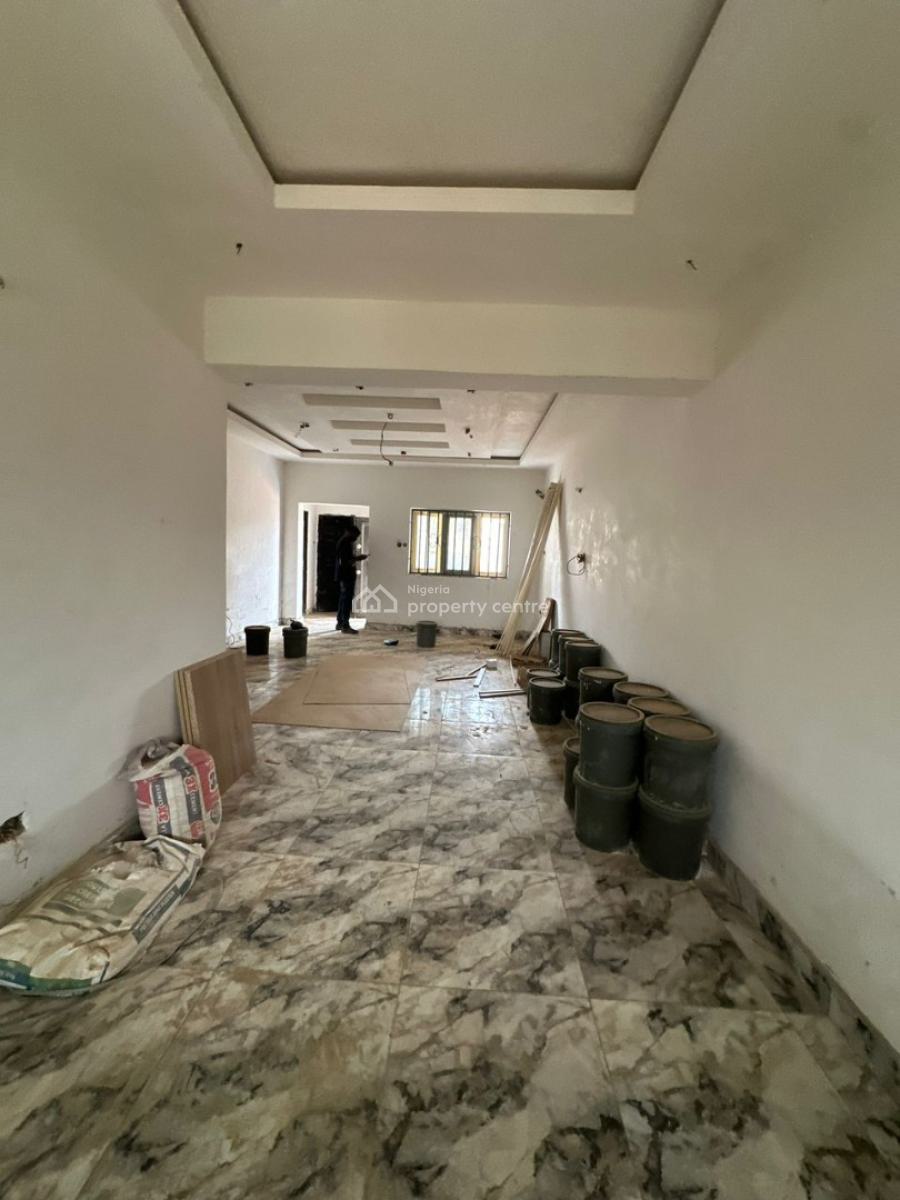 Distress 3 Bedroom Flat, Jahi, Abuja, Flat / Apartment for Sale