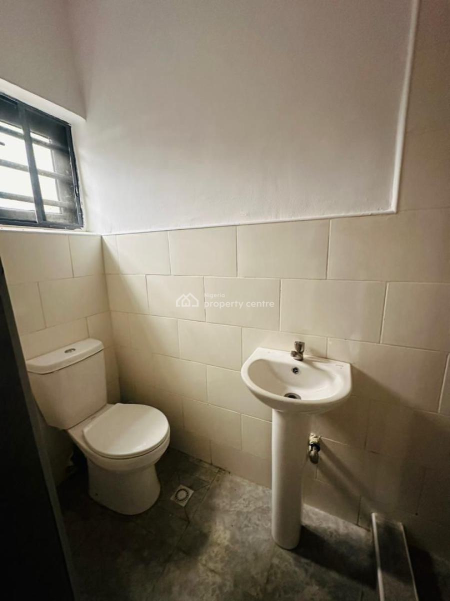 3 Bedroom Semi Detached Duplex at Olowora, Olowora, Magodo, Lagos, Semi-detached Duplex for Sale