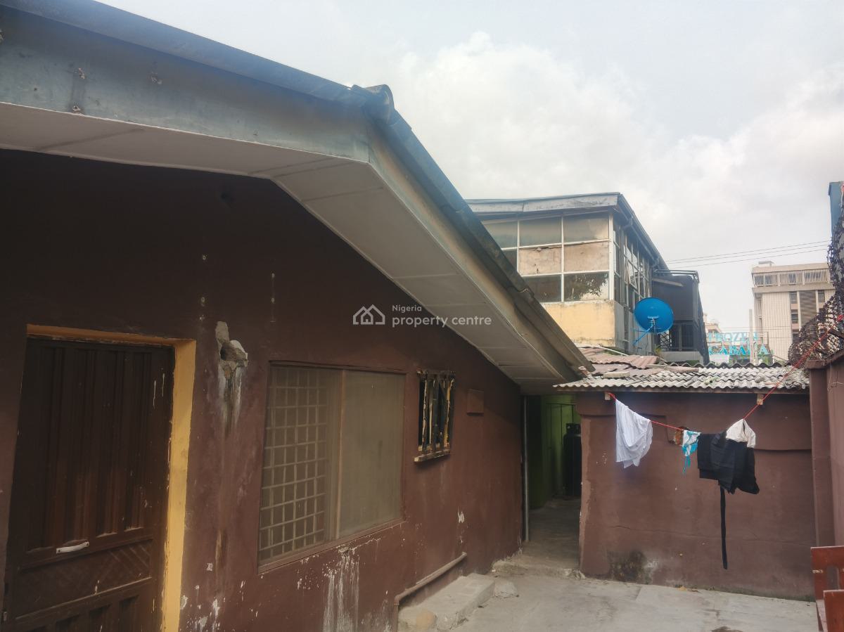 Detached House with Ancillary Buildings, Off Sanusi Fafunwa St, Victoria Island (vi), Lagos, Detached Duplex for Rent