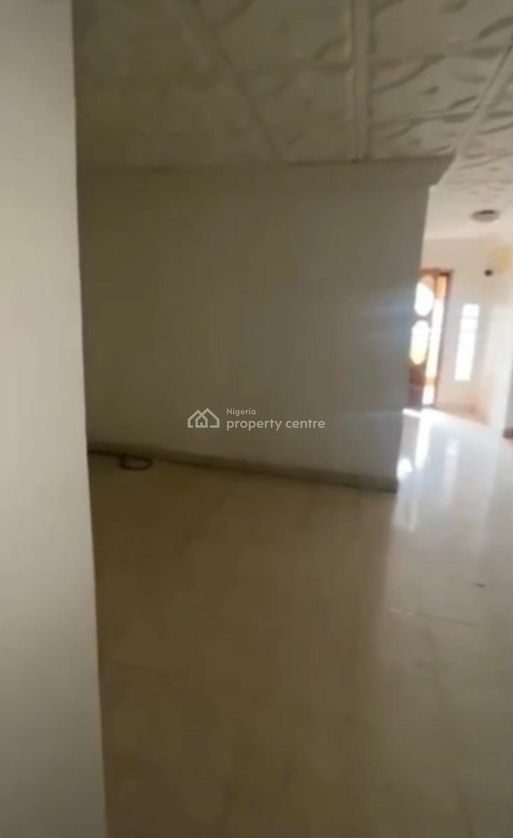 Spacious Mini Flat Available, Lekki Phase 1, Lekki, Lagos, Mini Flat (room and Parlour) for Rent